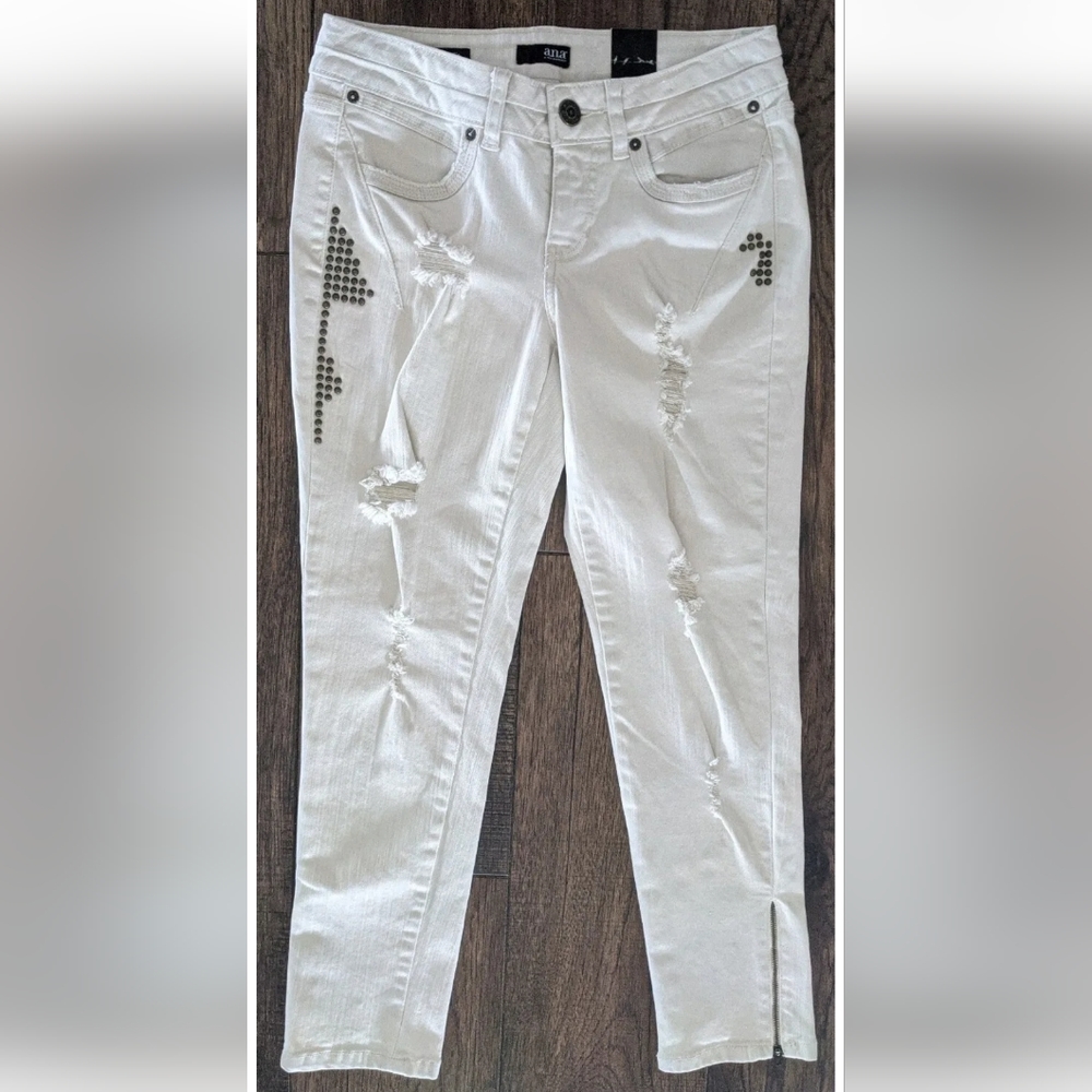 ana Skinny Leg Women's Low Rise Zipper Ankle Studs Stone Beige Jeans Size 4 NWT